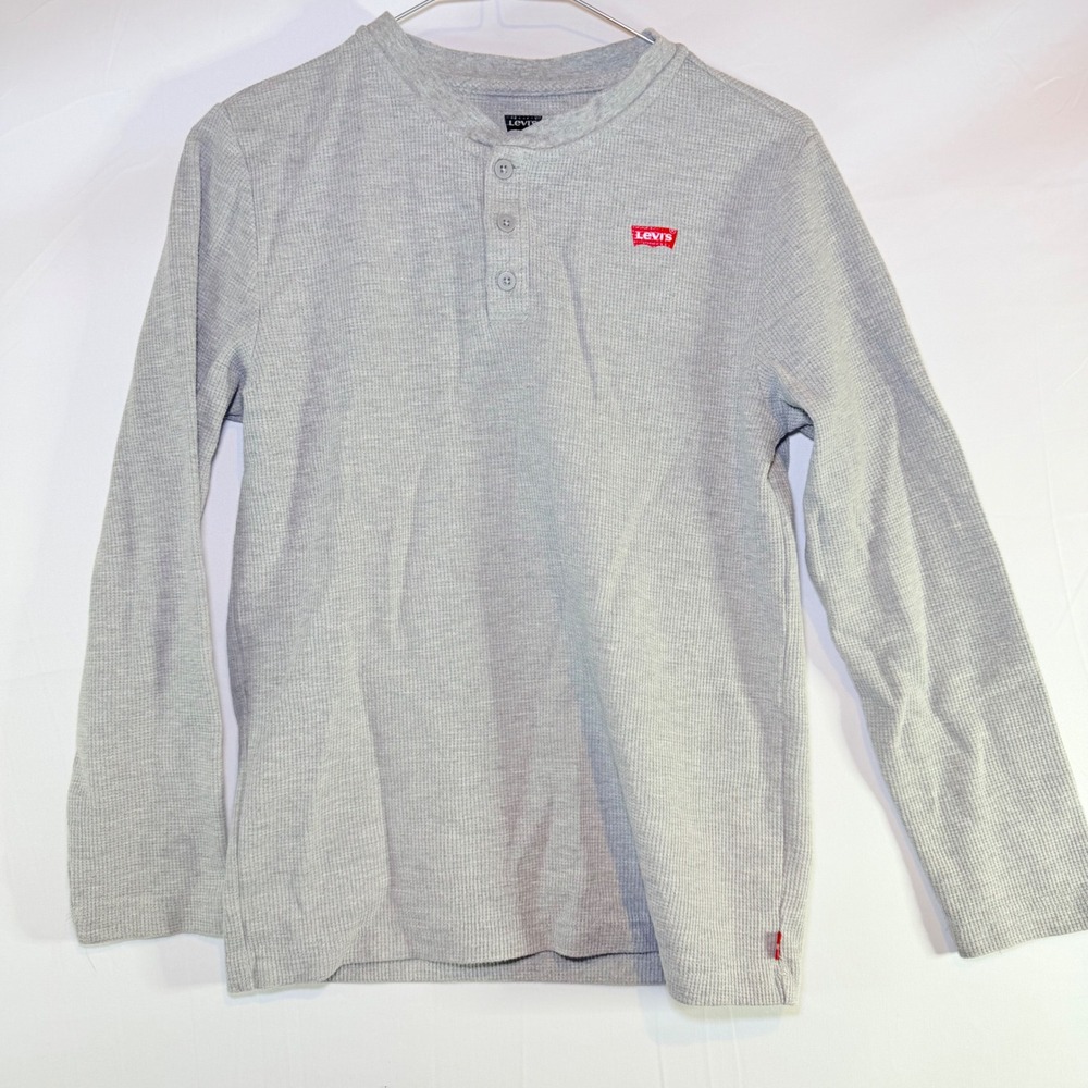 Levis Boys Gray Waffle Knit Henley Long Sleeve Shirt Large 12-13 Red Logo Patch